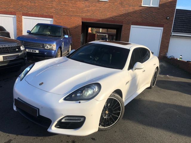 Porsche Panamera Turbo PDK 2010