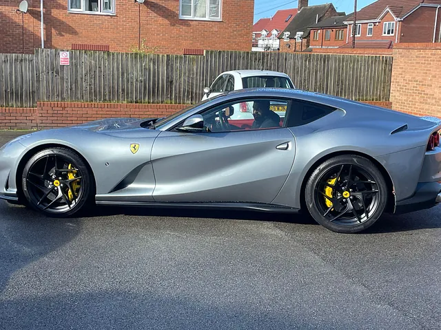 FERRARI 812 SUPERFAST