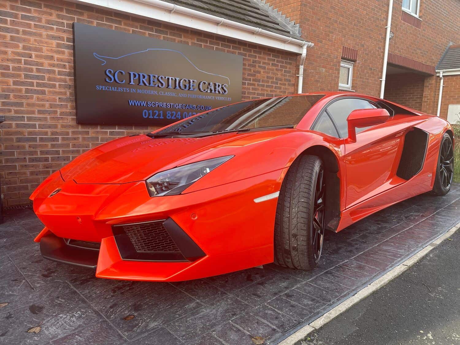 Lamborghini Aventador LP700